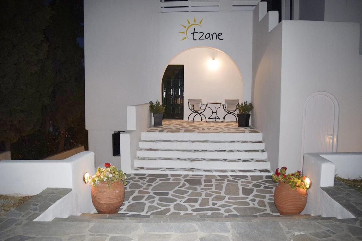 Tzane Studios & Apartments - Steps Away From Golden Beach クリシ・アクティ エクステリア 写真