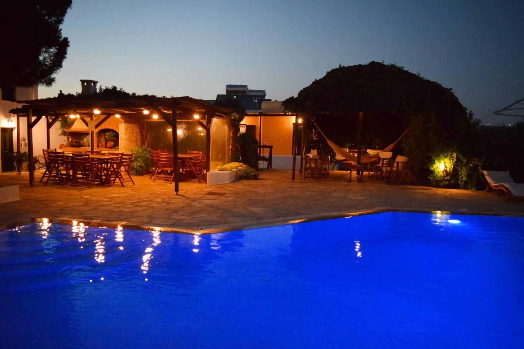 Tzane Studios & Apartments - Steps Away From Golden Beach クリシ・アクティ エクステリア 写真
