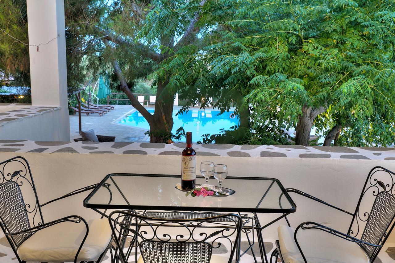 Tzane Studios & Apartments - Steps Away From Golden Beach クリシ・アクティ エクステリア 写真