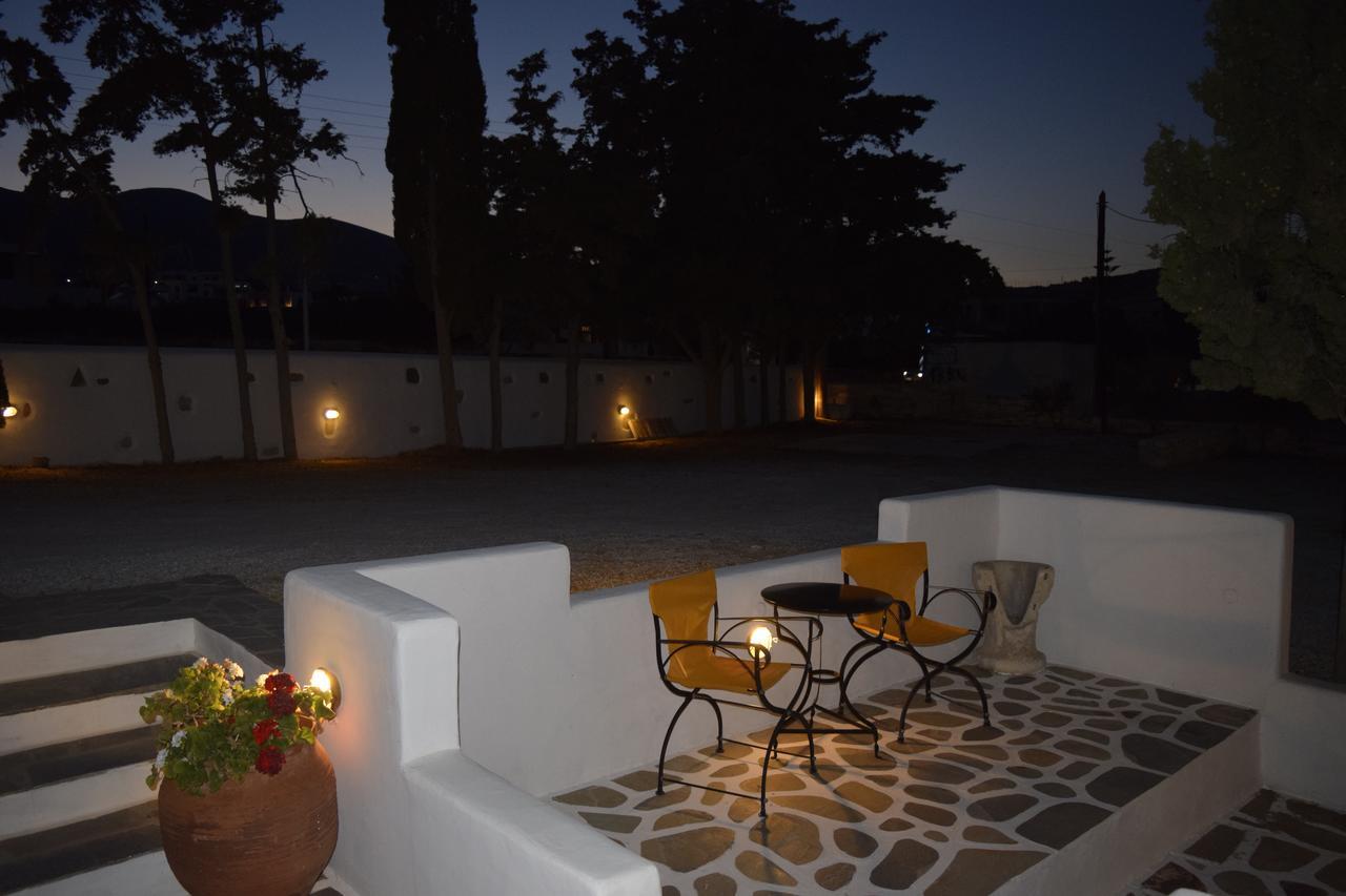 Tzane Studios & Apartments - Steps Away From Golden Beach クリシ・アクティ エクステリア 写真